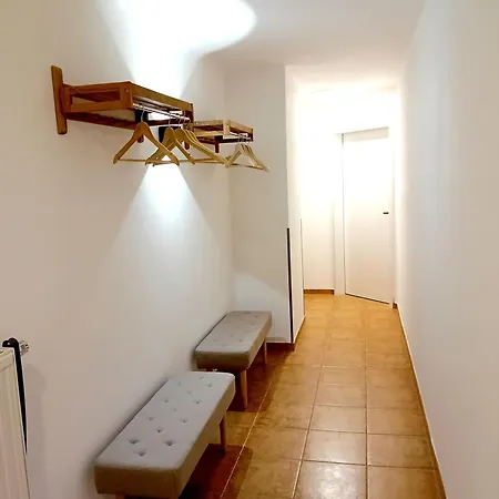 아파트 Seyfarthrooms - Zum Dorfladen - Zentrale Lage Mit Direkter Anbindung An Wanderwegenetz, Moderne Inneneinrichtung 쿠로르트라텐