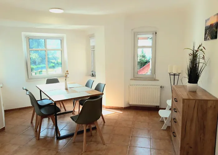 Seyfarthrooms - Zum Dorfladen - Zentrale Lage Mit Direkter Anbindung An Wanderwegenetz, Moderne Inneneinrichtung * Курорт-Ратен